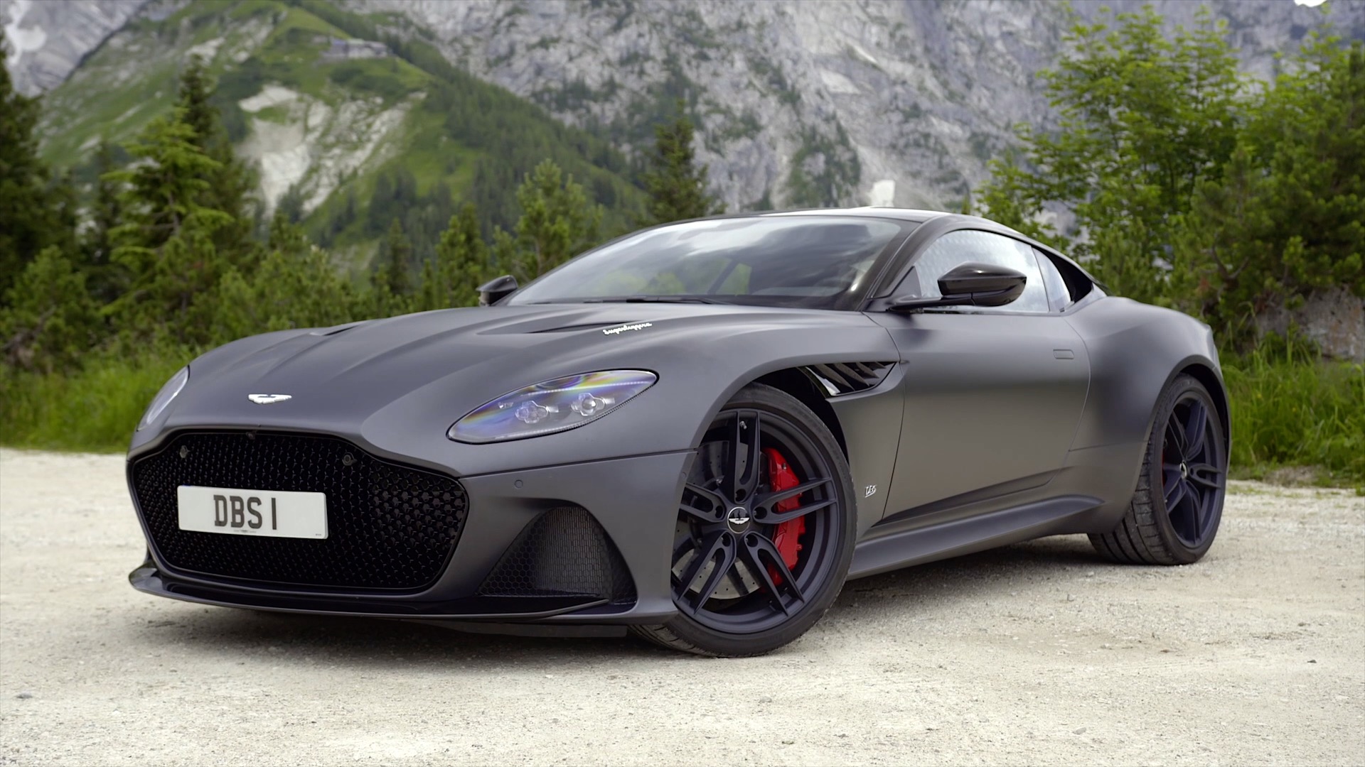 The New Aston Martin Dbs Superleggera Will Satisfy Your James Bond